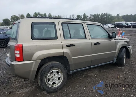 2008 Jeep Patriot Sport z USA, uszkodzony, nr VIN 1J8FT28018D555750